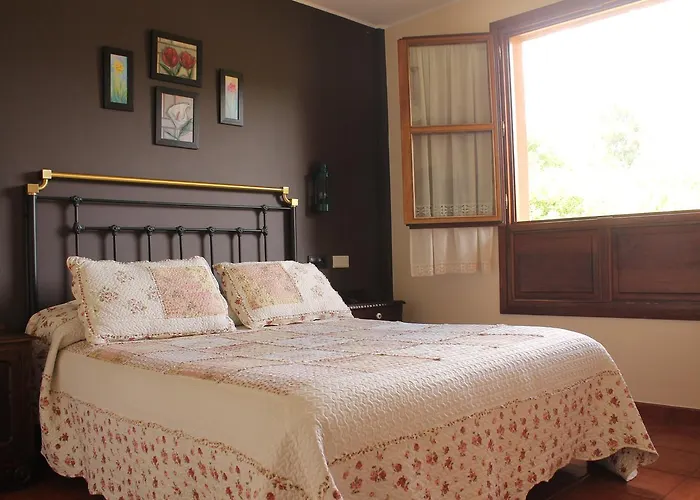 Casa Torreteyera Nocleg ze śniadaniem 3*